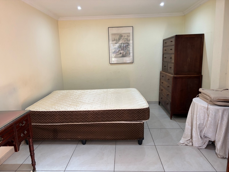 To Let 1 Bedroom Property for Rent in Linden Gauteng