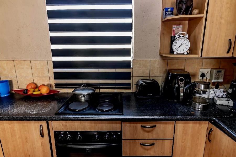 3 Bedroom Property for Sale in Birchleigh North Gauteng