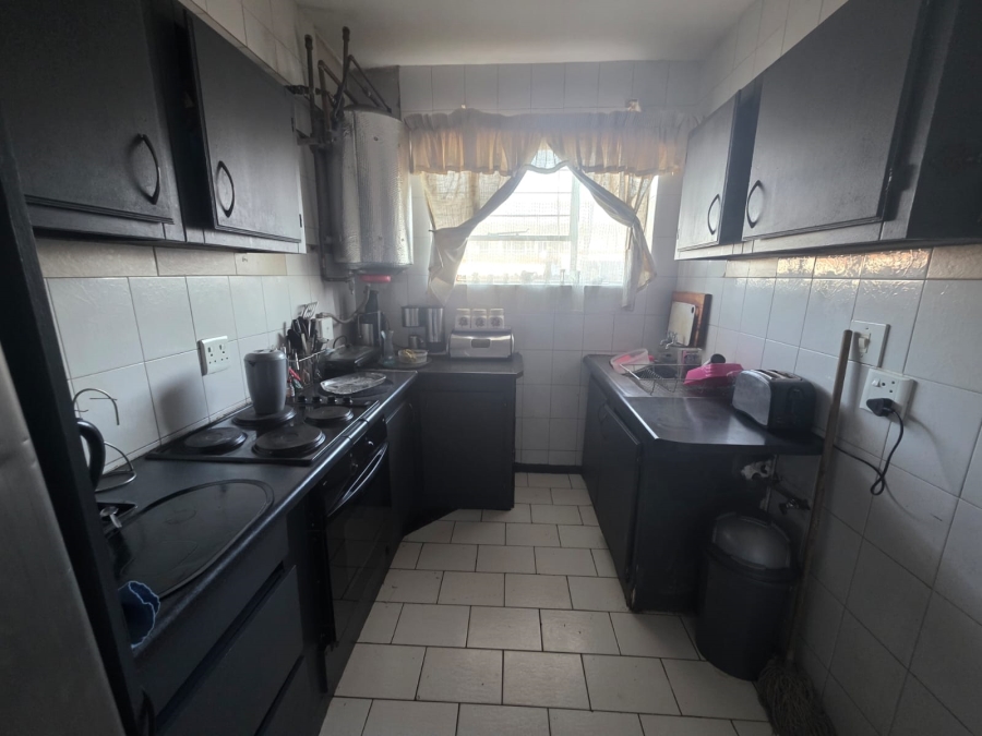 To Let 2 Bedroom Property for Rent in Marlands Gauteng