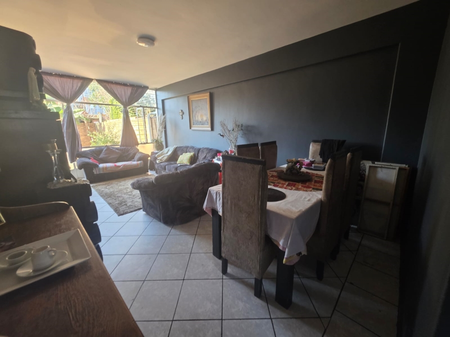 To Let 2 Bedroom Property for Rent in Marlands Gauteng
