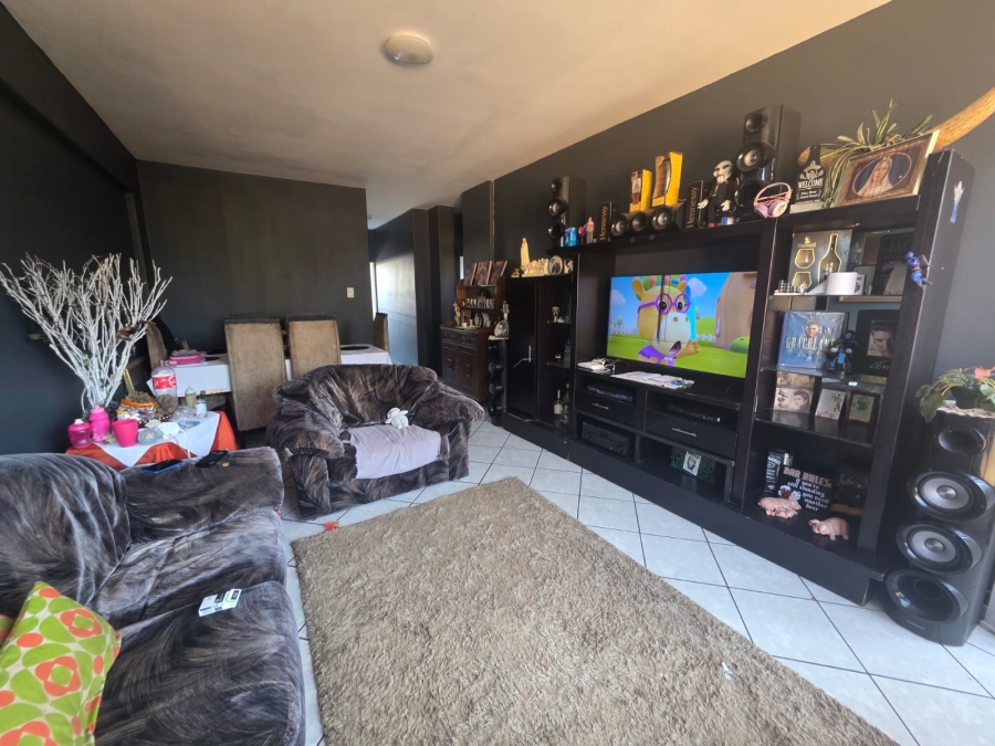 To Let 2 Bedroom Property for Rent in Marlands Gauteng