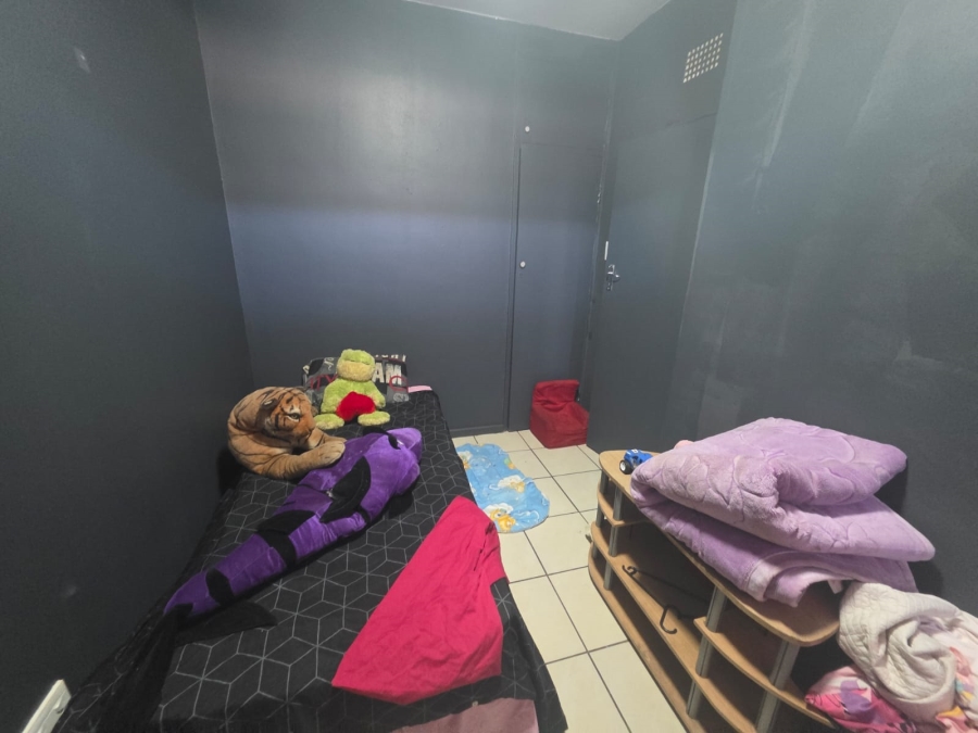 To Let 2 Bedroom Property for Rent in Marlands Gauteng