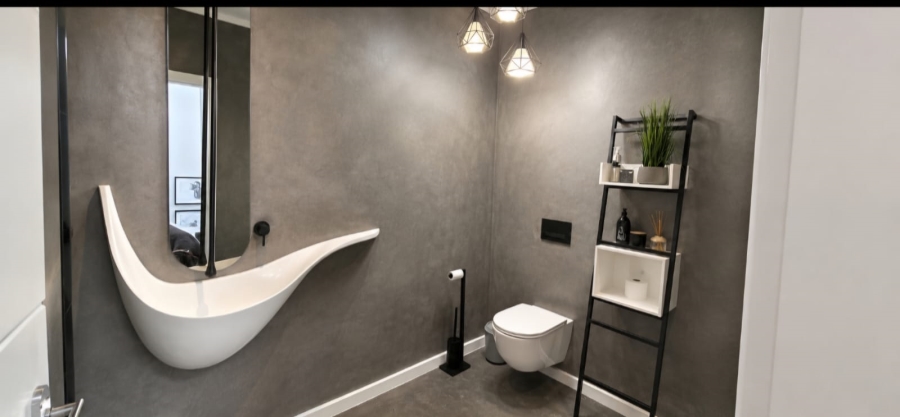 5 Bedroom Property for Sale in Waterkloof Ridge Gauteng