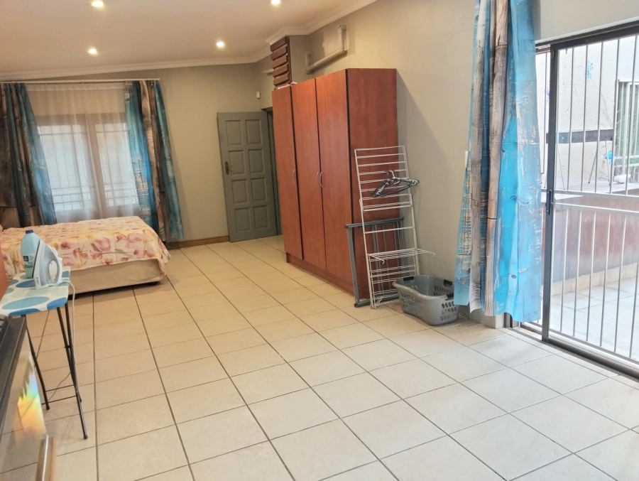 4 Bedroom Property for Sale in Garsfontein Gauteng