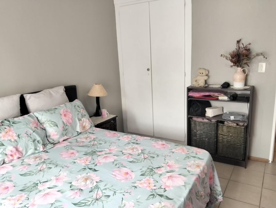 4 Bedroom Property for Sale in Garsfontein Gauteng