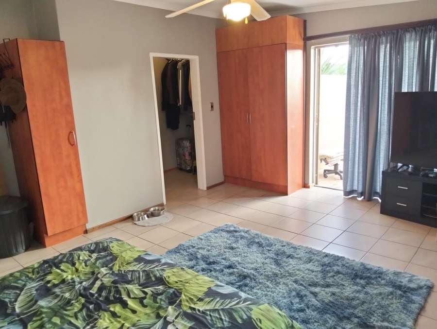 4 Bedroom Property for Sale in Garsfontein Gauteng