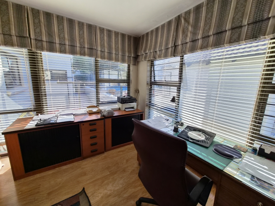 5 Bedroom Property for Sale in Sydenham Gauteng