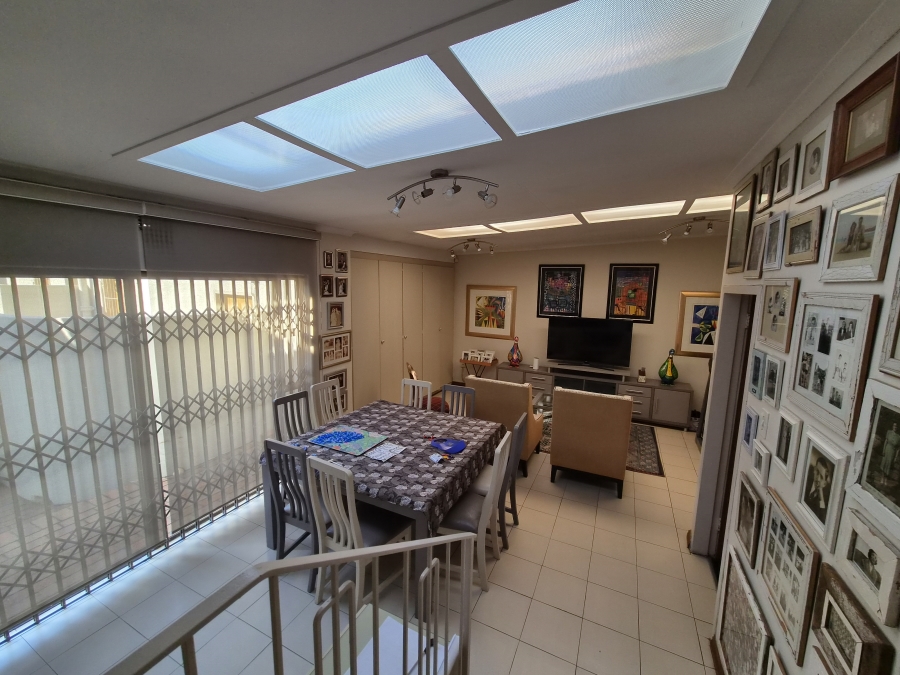 5 Bedroom Property for Sale in Sydenham Gauteng