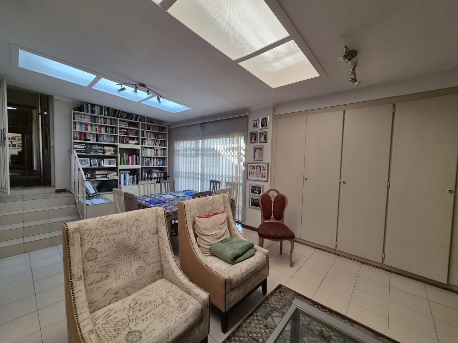 5 Bedroom Property for Sale in Sydenham Gauteng