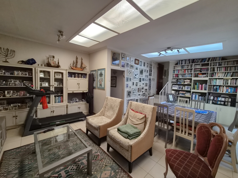 5 Bedroom Property for Sale in Sydenham Gauteng