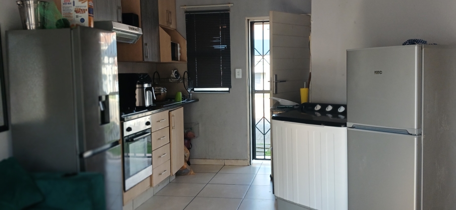 2 Bedroom Property for Sale in Lakefield Gauteng