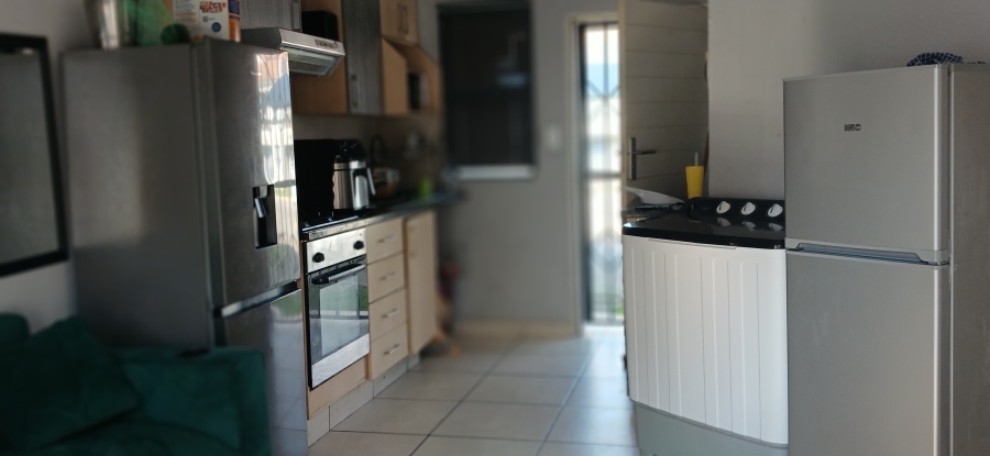 2 Bedroom Property for Sale in Lakefield Gauteng
