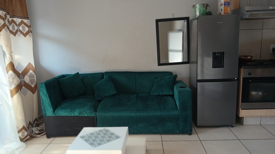 2 Bedroom Property for Sale in Lakefield Gauteng
