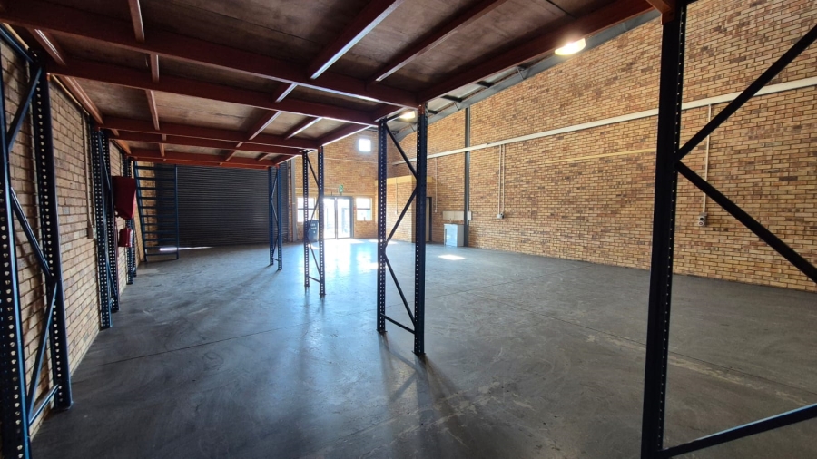 To Let Commercial Property for Rent in N4 Gateway Industrial Park Gauteng