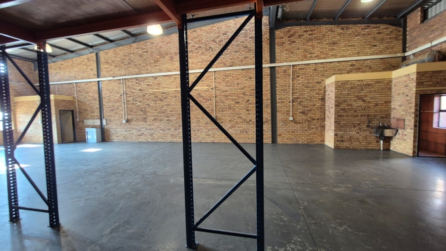 To Let Commercial Property for Rent in N4 Gateway Industrial Park Gauteng