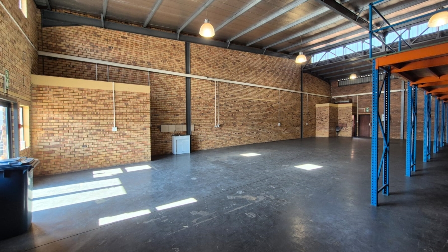To Let Commercial Property for Rent in N4 Gateway Industrial Park Gauteng