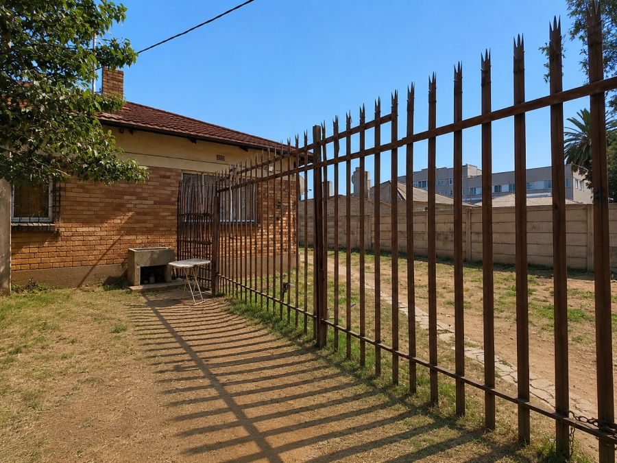 5 Bedroom Property for Sale in Peacehaven Gauteng