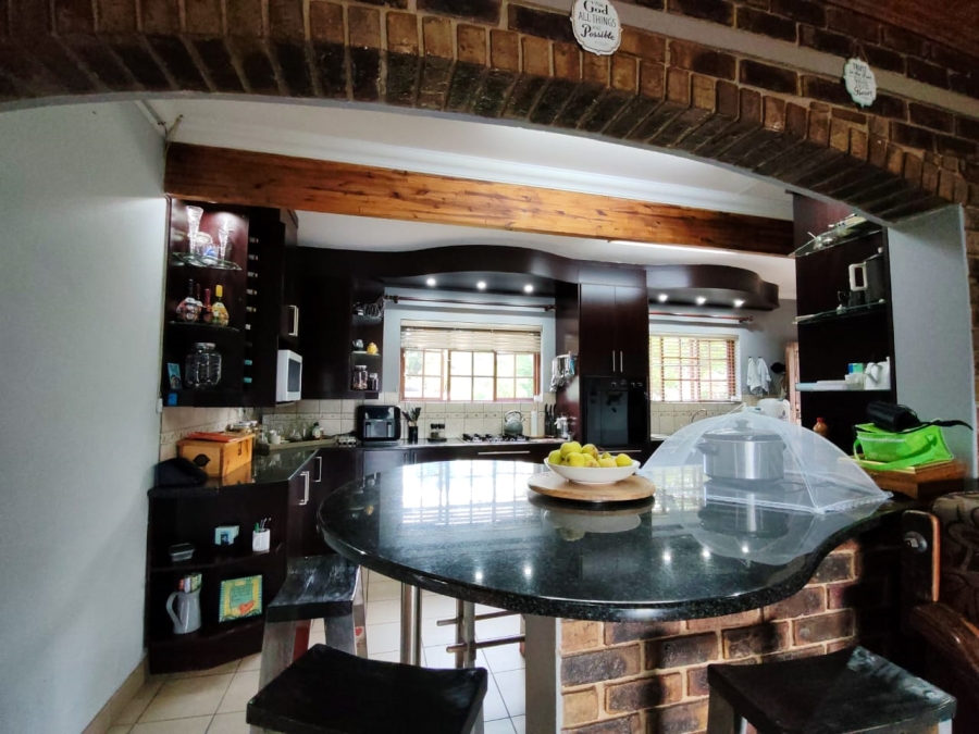 To Let 3 Bedroom Property for Rent in Unitas Park Gauteng