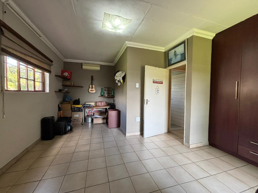 To Let 3 Bedroom Property for Rent in Unitas Park Gauteng