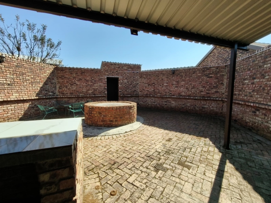 To Let 3 Bedroom Property for Rent in Unitas Park Gauteng