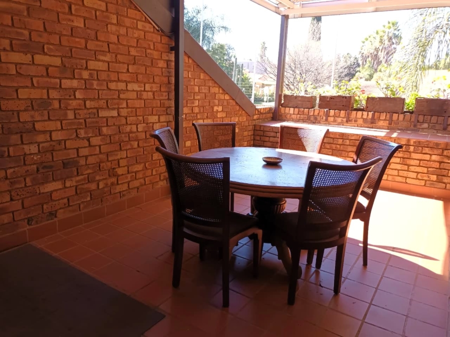To Let 2 Bedroom Property for Rent in Zwartkop Gauteng
