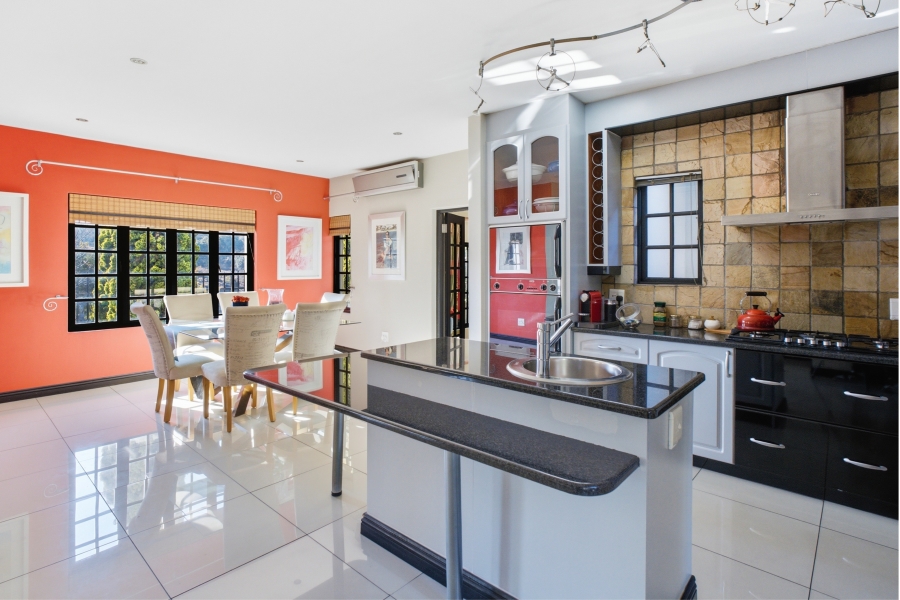 4 Bedroom Property for Sale in Lonehill Gauteng