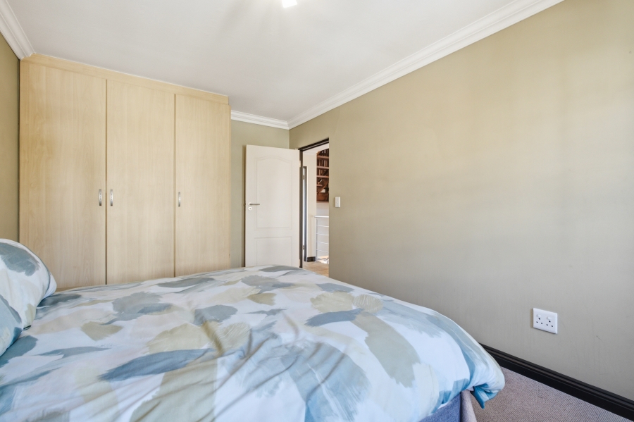 4 Bedroom Property for Sale in Lonehill Gauteng
