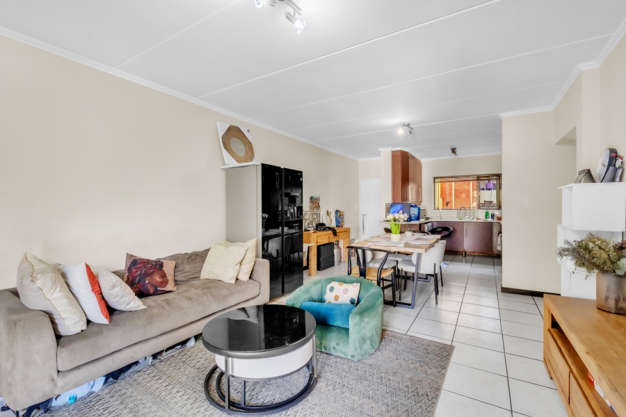 2 Bedroom Property for Sale in Sunninghill Gauteng