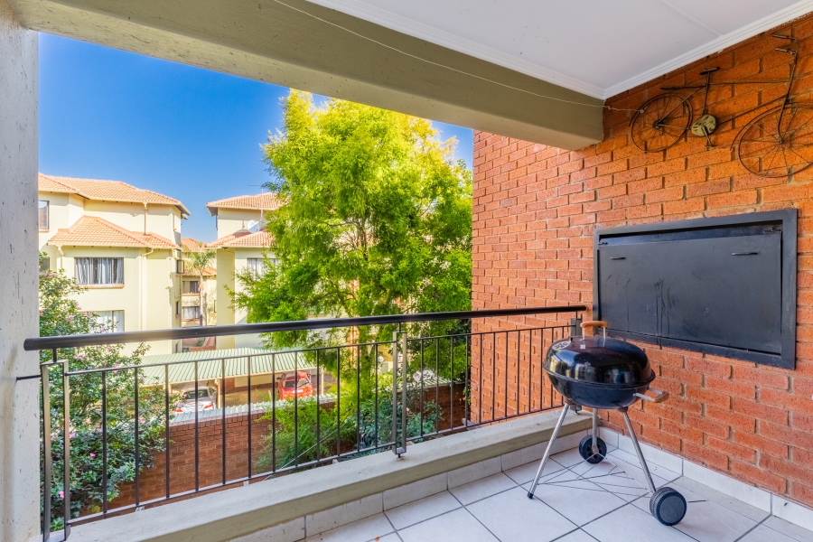2 Bedroom Property for Sale in Sunninghill Gauteng