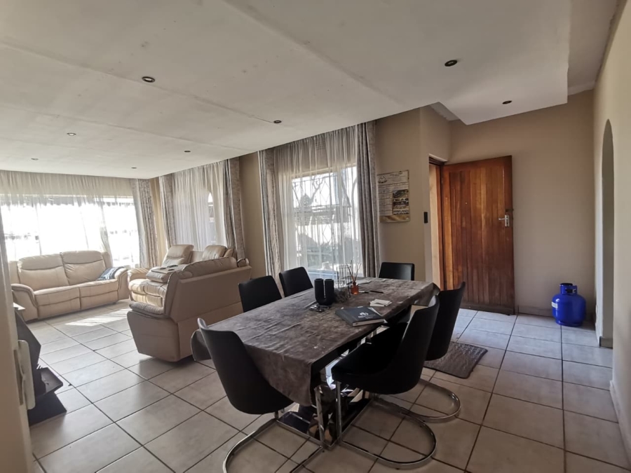 3 Bedroom Property for Sale in Roseacre Gauteng