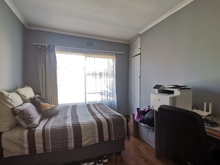 3 Bedroom Property for Sale in Roseacre Gauteng