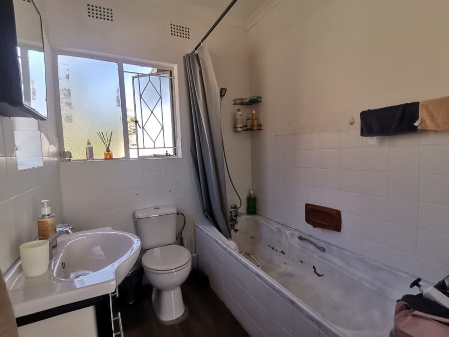 3 Bedroom Property for Sale in Roseacre Gauteng