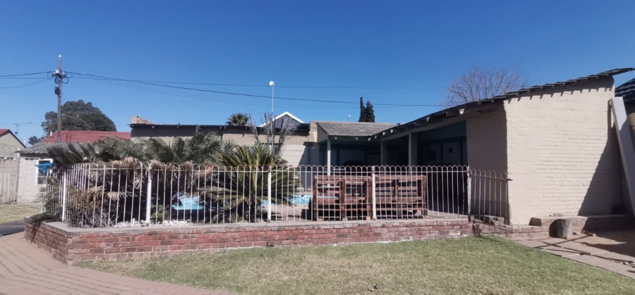 3 Bedroom Property for Sale in Roseacre Gauteng