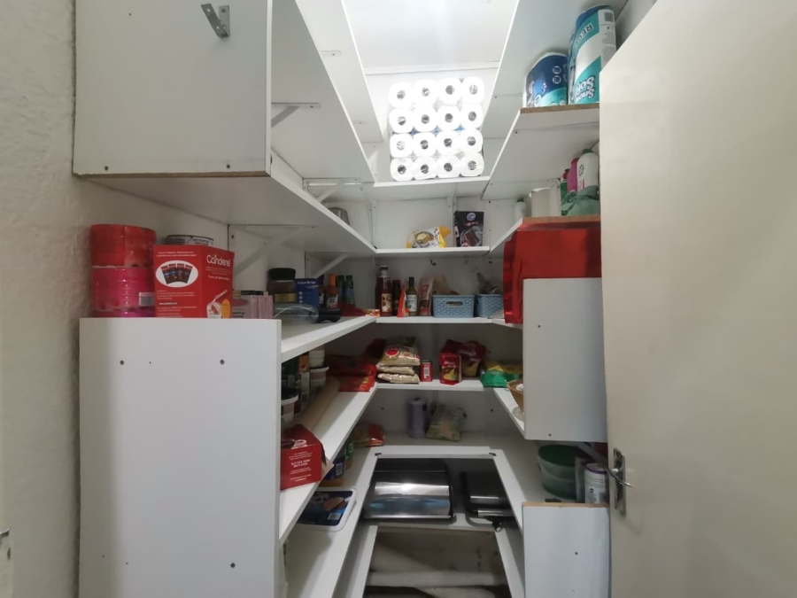 3 Bedroom Property for Sale in Regents Park Gauteng