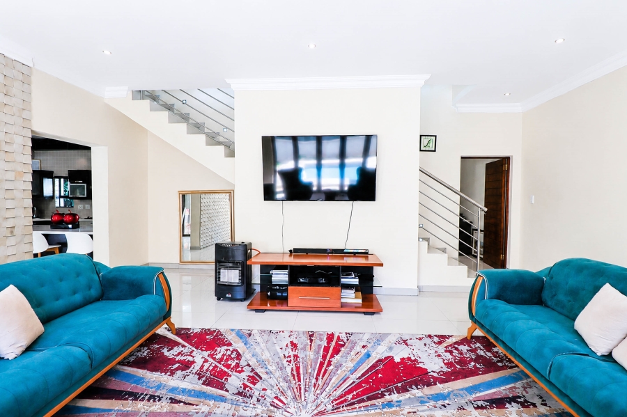 4 Bedroom Property for Sale in Blue Valley Golf Estate Gauteng