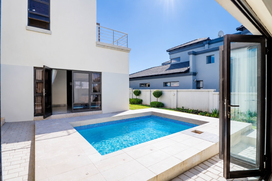 4 Bedroom Property for Sale in Blue Valley Golf Estate Gauteng