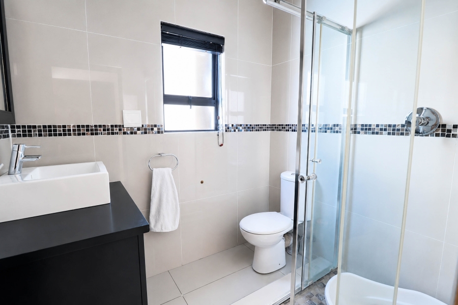 4 Bedroom Property for Sale in Blue Valley Golf Estate Gauteng
