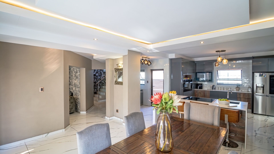 4 Bedroom Property for Sale in Kyalami Hills Gauteng