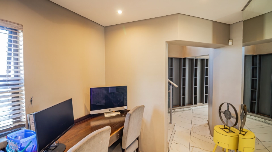 4 Bedroom Property for Sale in Kyalami Hills Gauteng