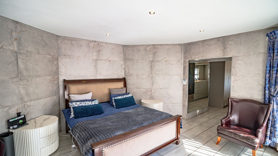 4 Bedroom Property for Sale in Kyalami Hills Gauteng