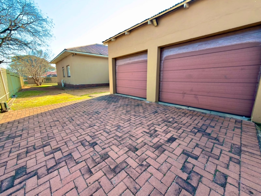 3 Bedroom Property for Sale in Brakpan Central Gauteng