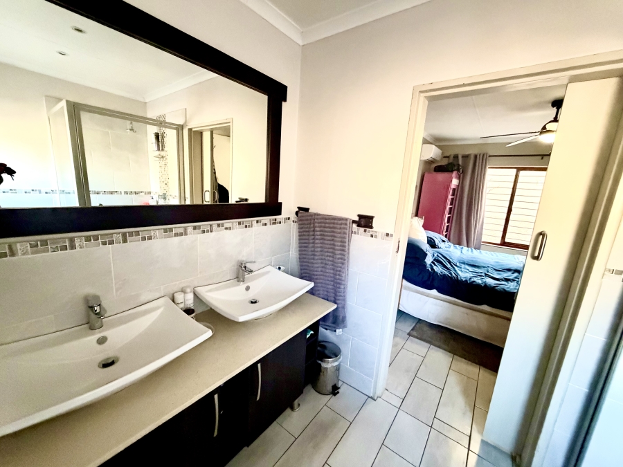 3 Bedroom Property for Sale in Fourways Gauteng