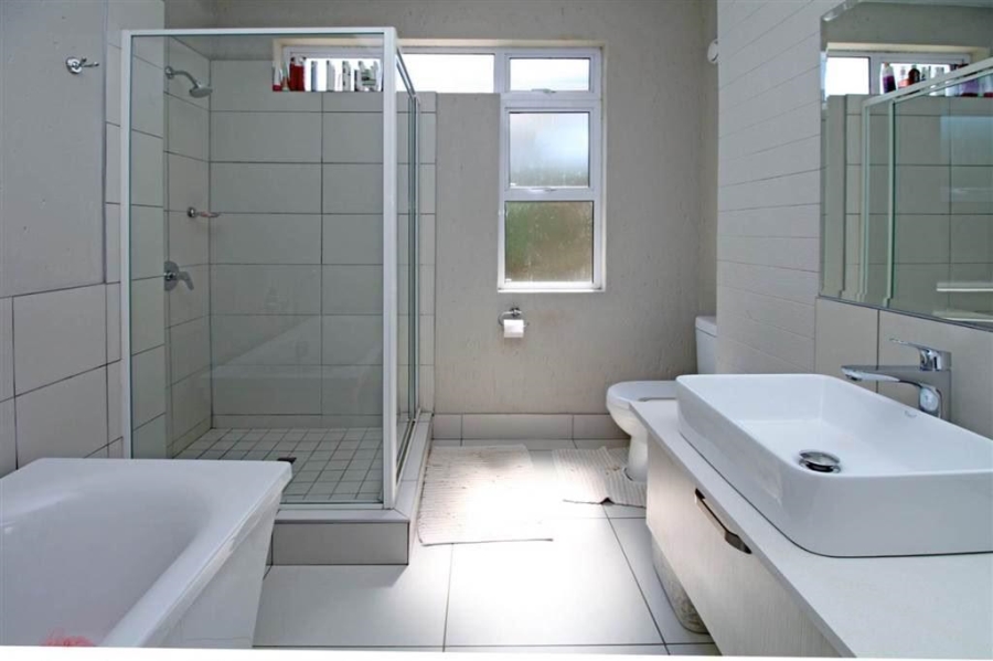 2 Bedroom Property for Sale in Paulshof Gauteng