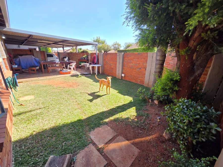 2 Bedroom Property for Sale in Montana Gauteng