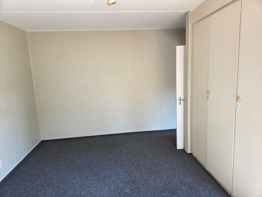 To Let 1 Bedroom Property for Rent in Bryanston Gauteng