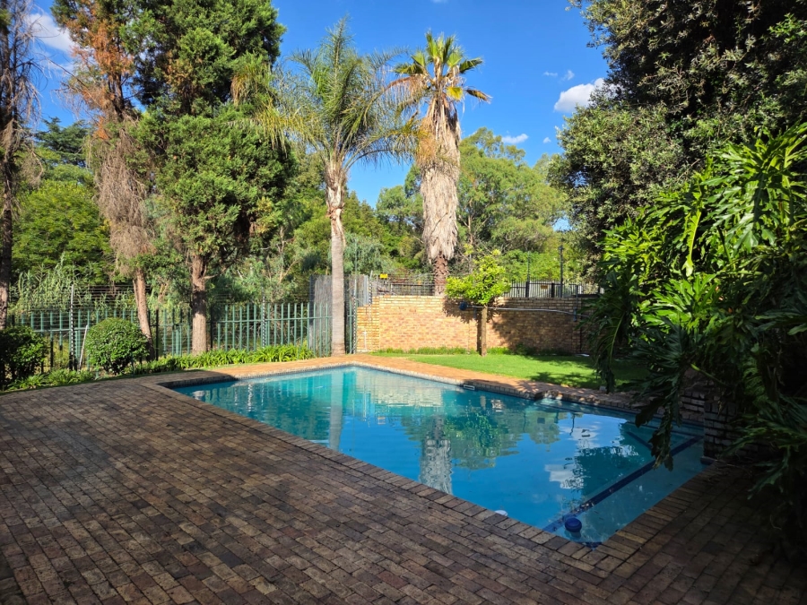 To Let 1 Bedroom Property for Rent in Bryanston Gauteng