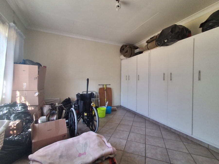 8 Bedroom Property for Sale in Meyerton Central Gauteng