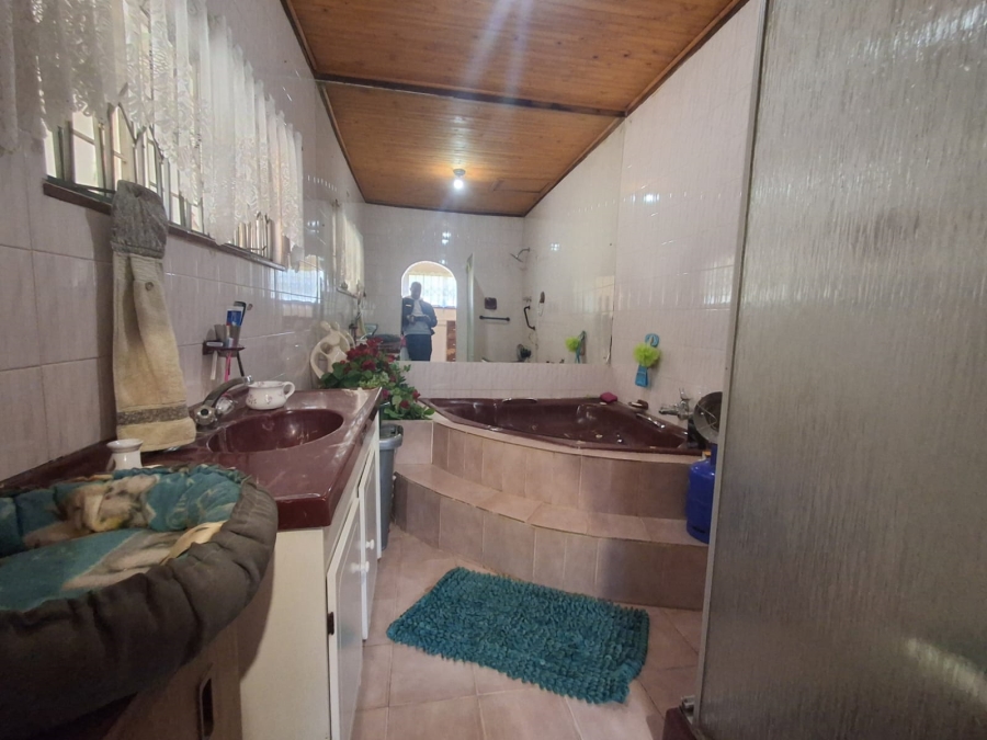 8 Bedroom Property for Sale in Meyerton Central Gauteng