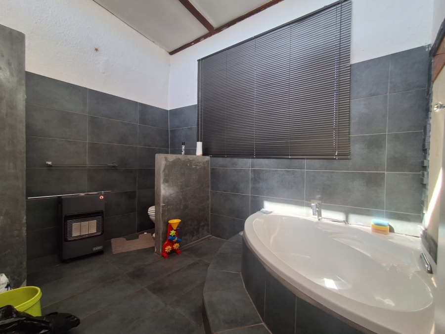 8 Bedroom Property for Sale in Meyerton Central Gauteng