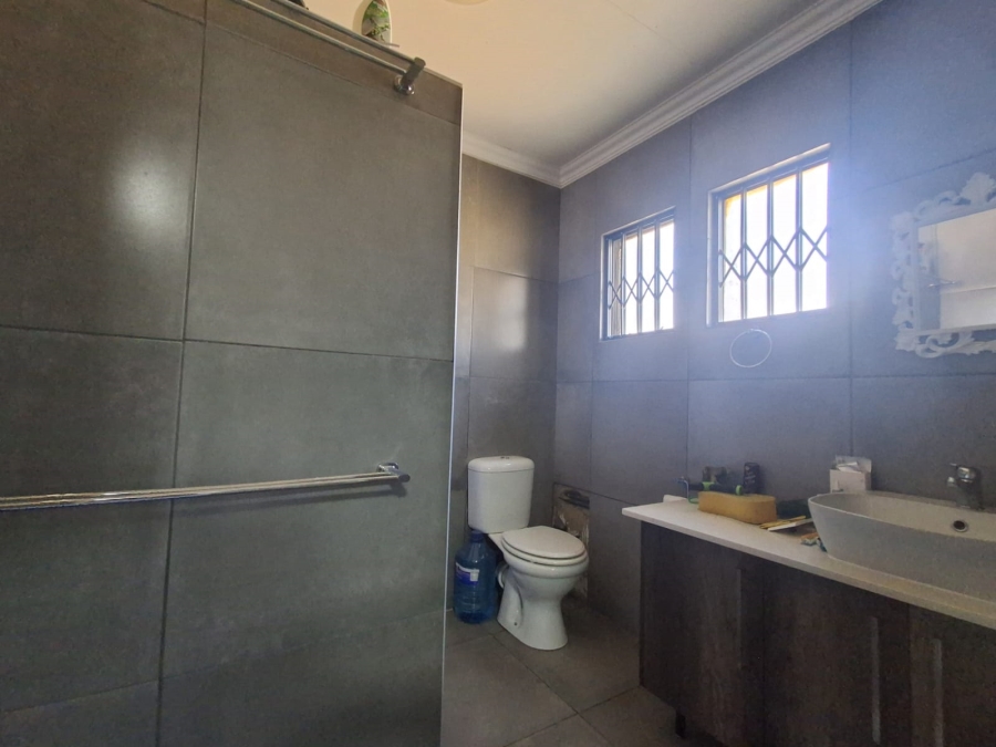 8 Bedroom Property for Sale in Meyerton Central Gauteng